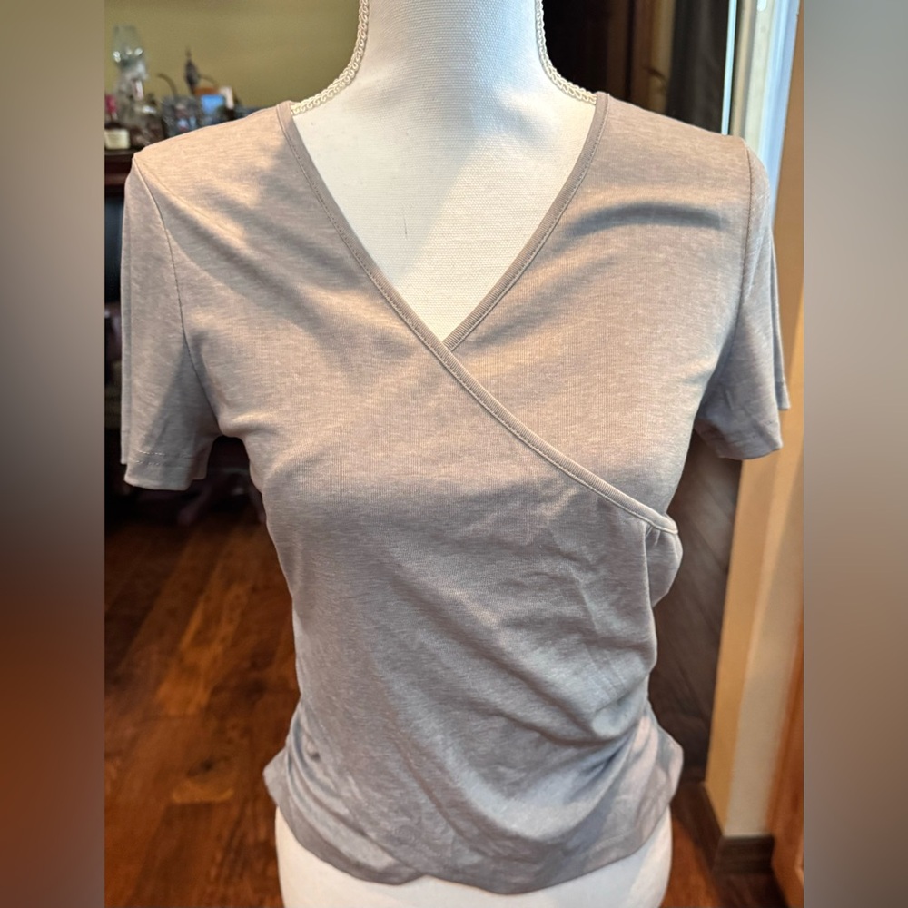 NWT. Anrilita grey crossover short sleeved top